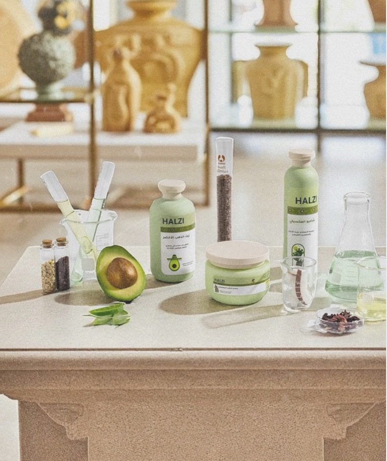 8284a7ff-56e3-4352-a917-f7b4bc4e68b7 🟢 The Mexican Ritual — A journey to awaken hair growth & restore fullness from within مجموعة المايا لتحفيز نمو شعرك - Image 1